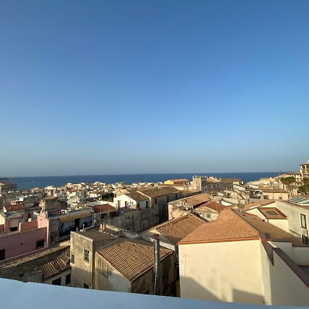 Ferienwohnung Terrazza dei Mori - Seaview terrace in Ortigia Syrakus Exterior foto