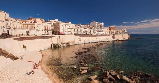 Ferienwohnung Terrazza dei Mori - Seaview terrace in Ortigia Syrakus Exterior foto