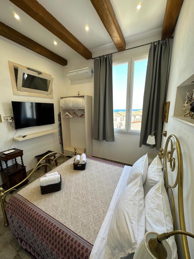 Ferienwohnung Terrazza dei Mori - Seaview terrace in Ortigia Syrakus Exterior foto